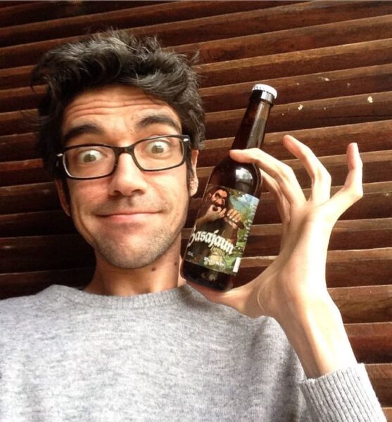 marfan-syndrome-horror-movie-actor-javier-botet-5cee491d7e9ad__700
